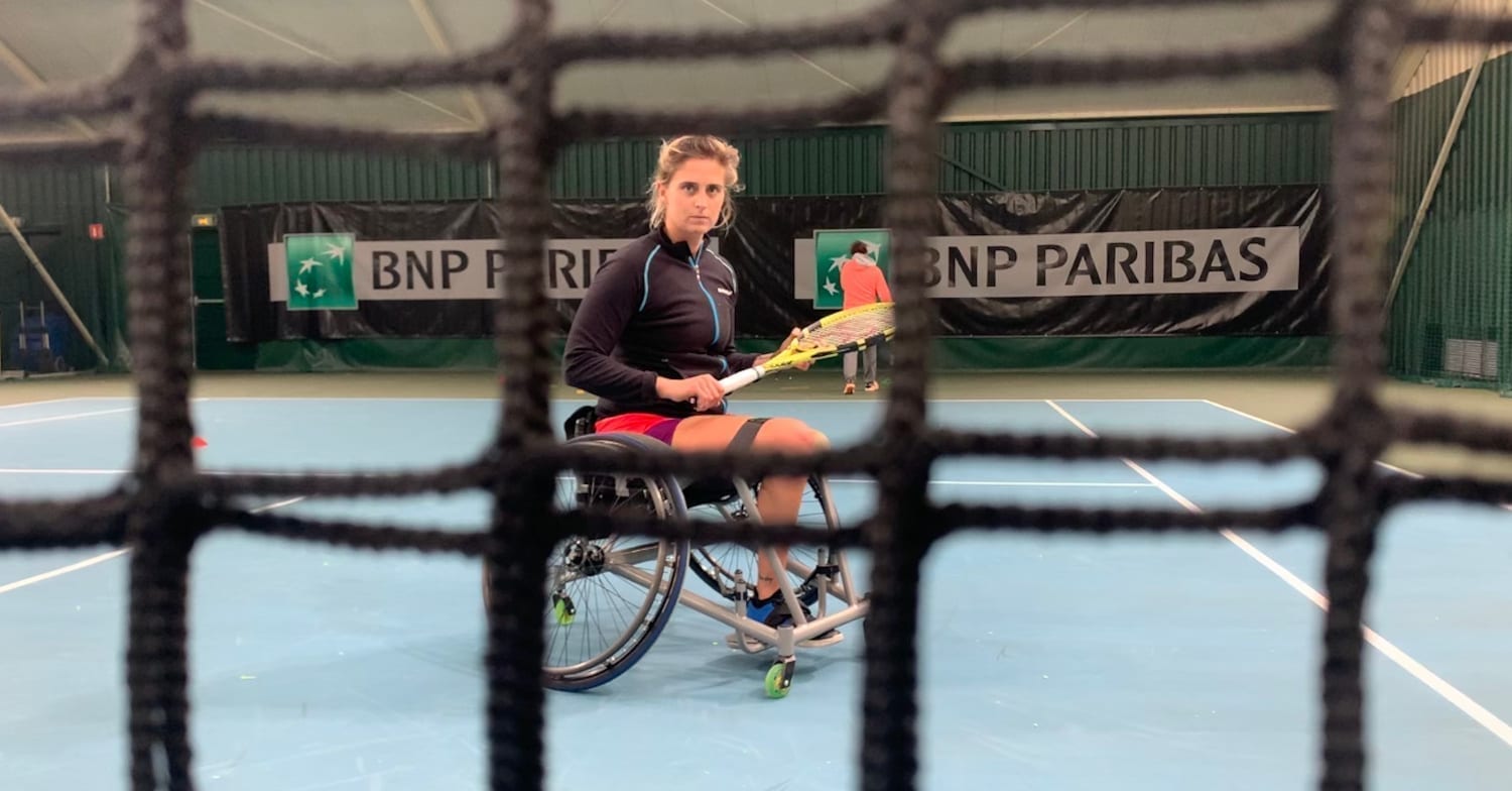 Pauline Déroulède, tenniswoman en fauteuil, mais toujours debout.