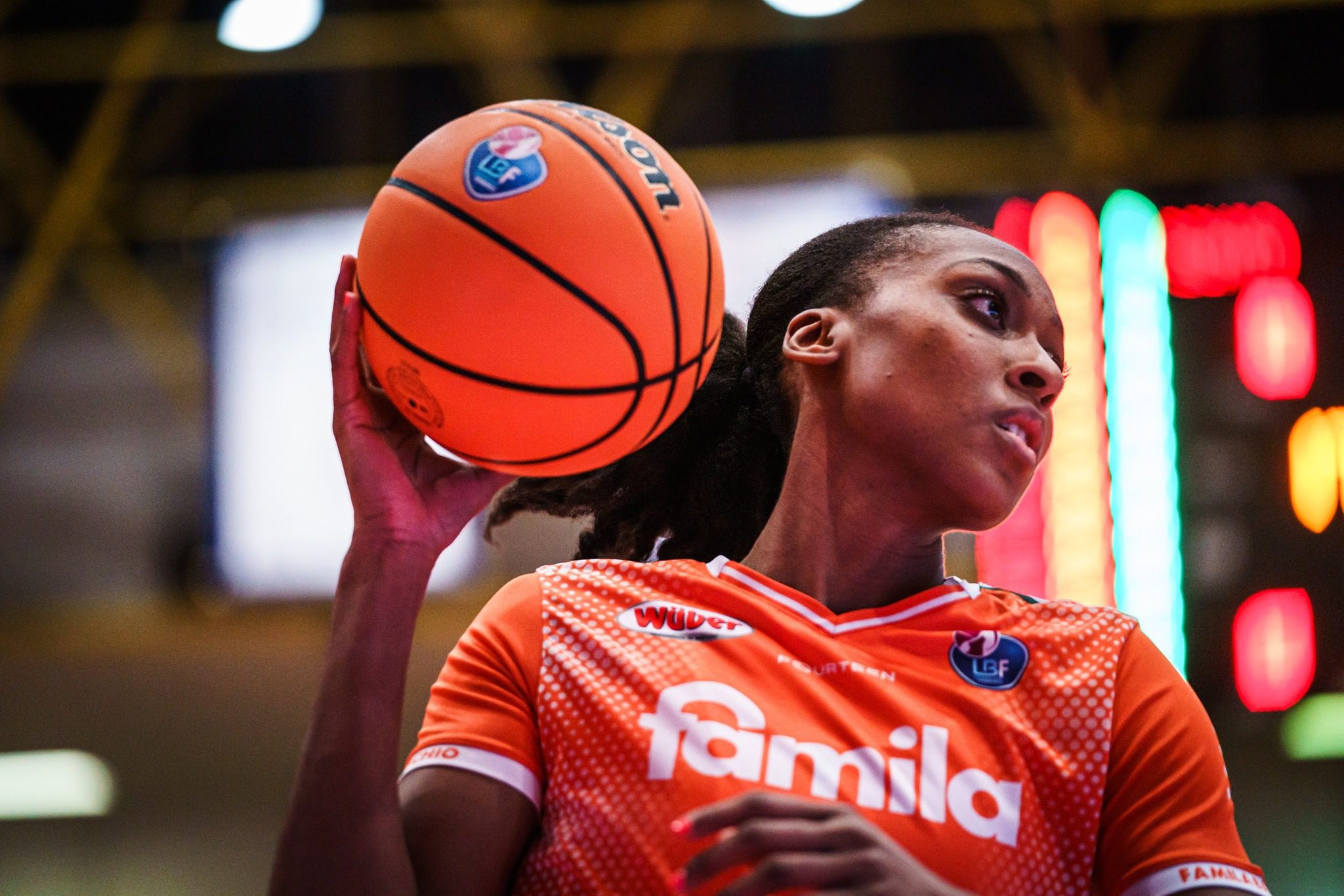 Sandrine Gruda : « J’ai toujours su que je voulais mettre toute mon énergie dans le basket. »