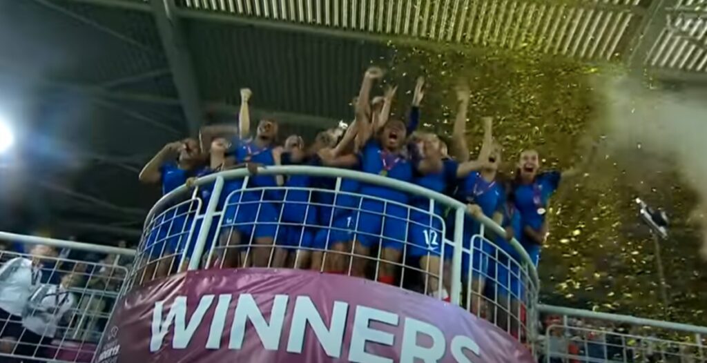 31 juillet 2016, l’Equipe de France féminine de football des moins de 19 ans remporte le championnat d’Europe