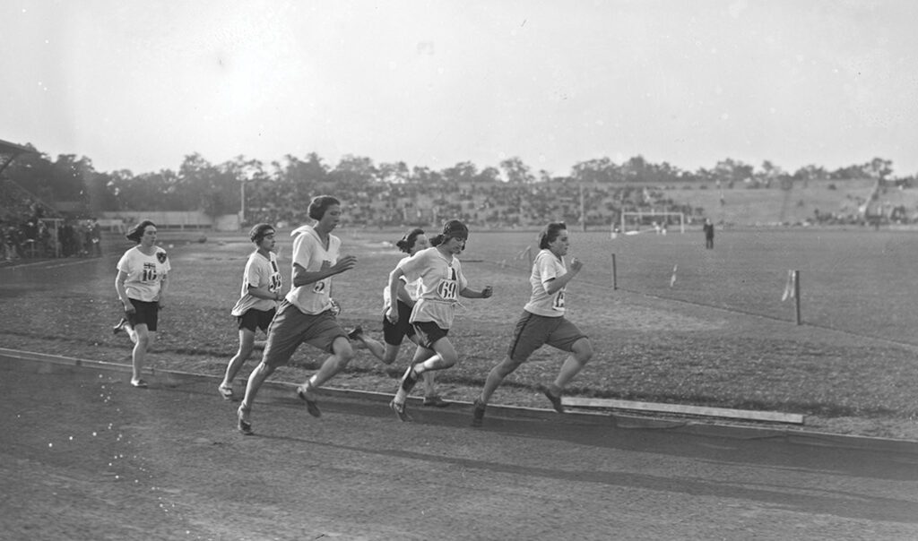 20 août 1922, Paris organise les premiers Jeux Olympiques féminins