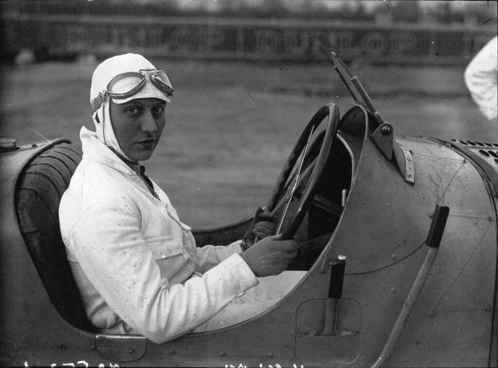 Hellé Nice, splendeur et misères de la pilote la plus rapide du monde