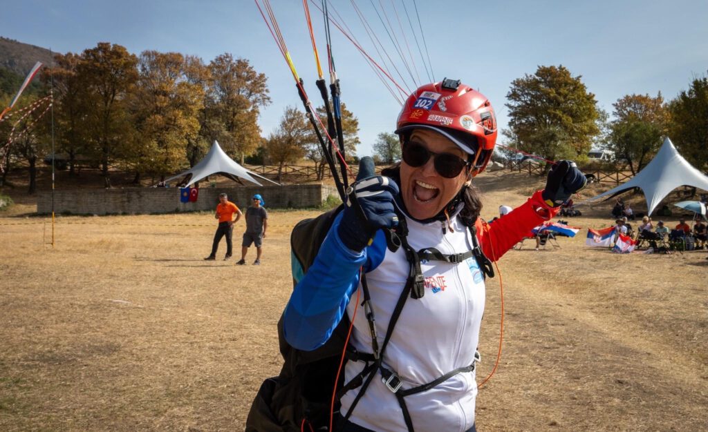 Kti Devos : « En parapente, hommes et femmes jouent ensemble. »