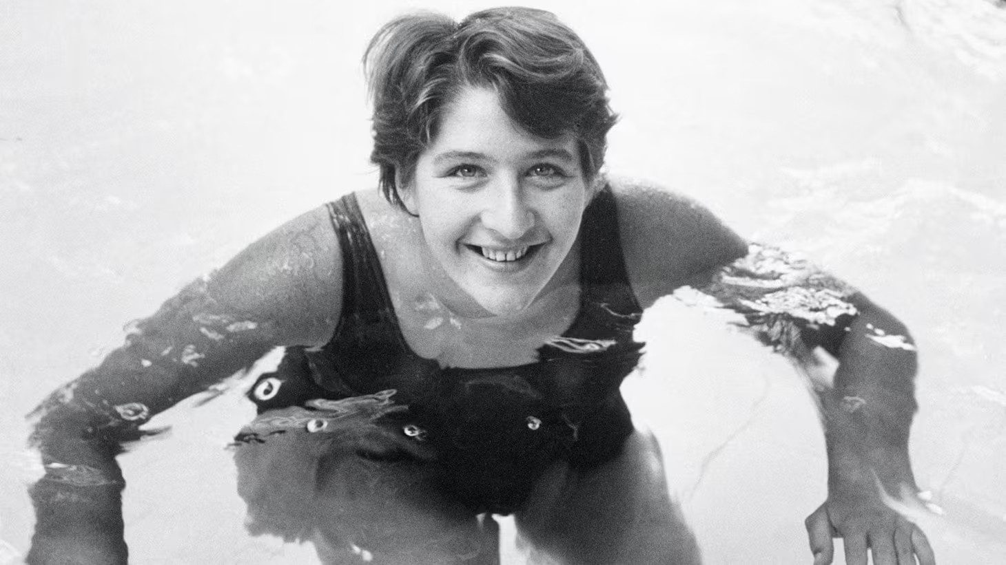 JO 1964 : quand la nageuse Dawn Fraser a voulu chiper le drapeau olympique