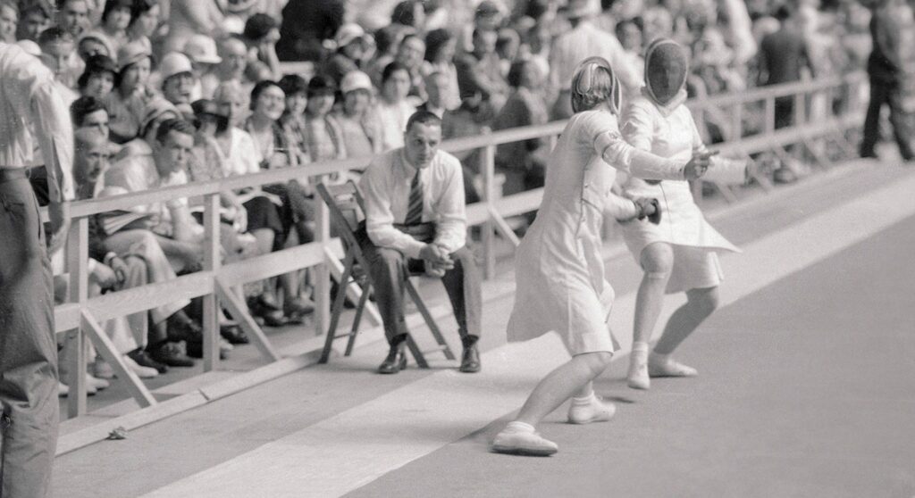 4 août 1932, Jeux de Los Angeles : Judy Guinness renonce à la médaille d’or en escrime