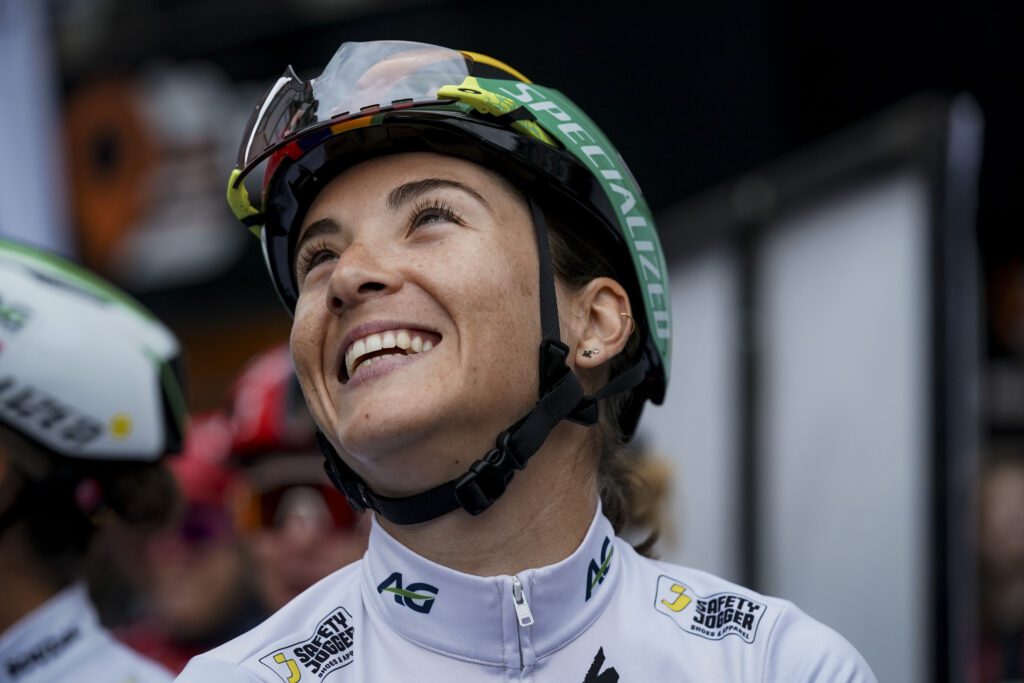 Kim Le Court-Pienaar, la cycliste venue d’Afrique qui voit la vie en jaune