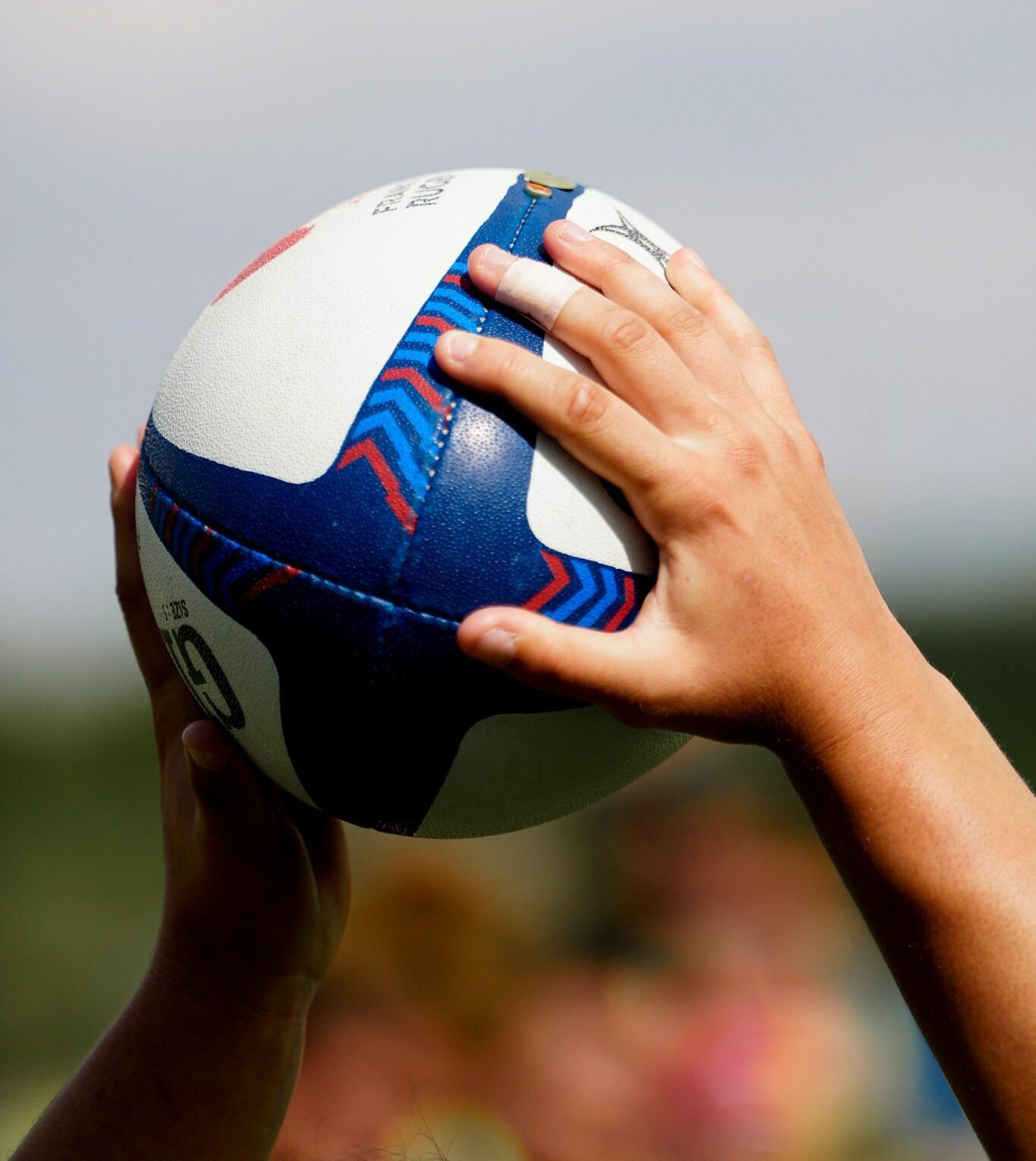 François Ratier : « Les Françaises ont tout pour aller au bout de la Coupe du monde de rugby. »