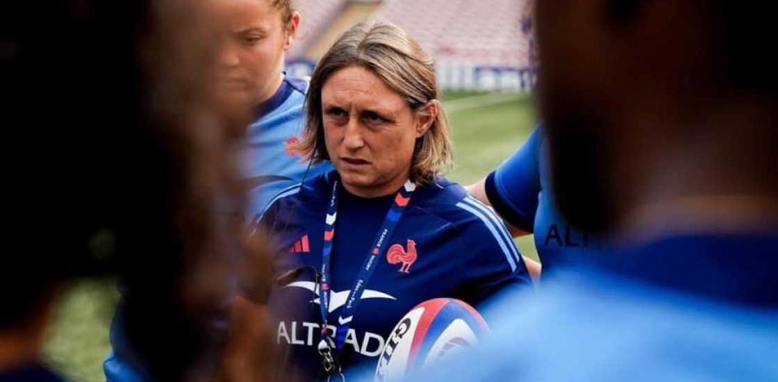 Gaëlle Mignot, cheffe d'orchestre du rugby féminin