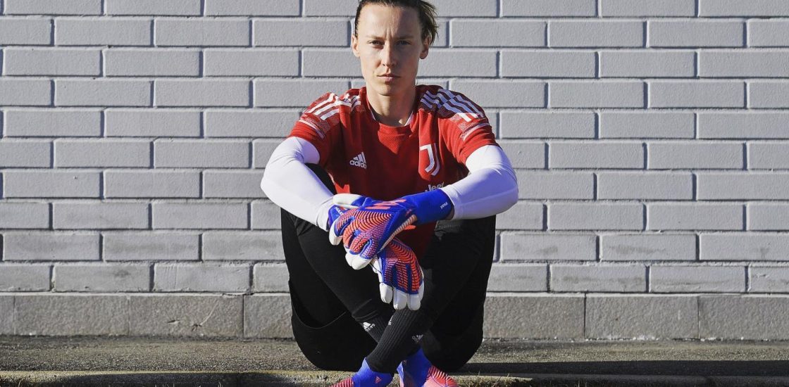 Pauline Peyraud-Magnin, bleue sera sa cage