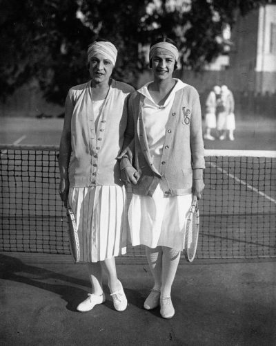 Suzanne_Lenglen,_Julie_Vlasto,_1926 Suzanne Lenglen
