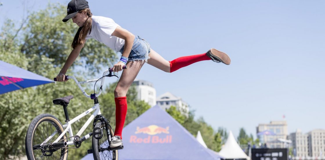 festival international des sports extremes fise les filles pretes a devenir des rideuses ablock