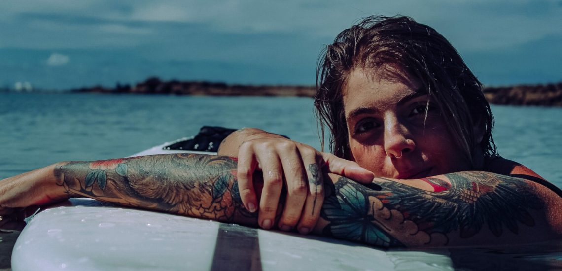 surf feminin WSL sophie gold